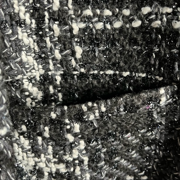 Mid-length Tweed Jacket - Picture 4 of 10